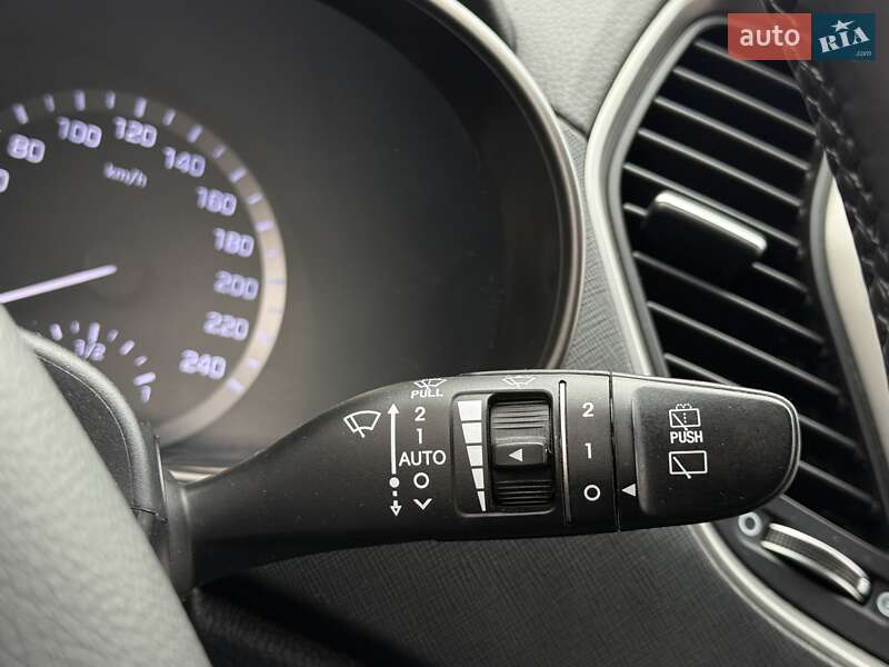 Внедорожник / Кроссовер Hyundai Santa FE 2017 в Виннице