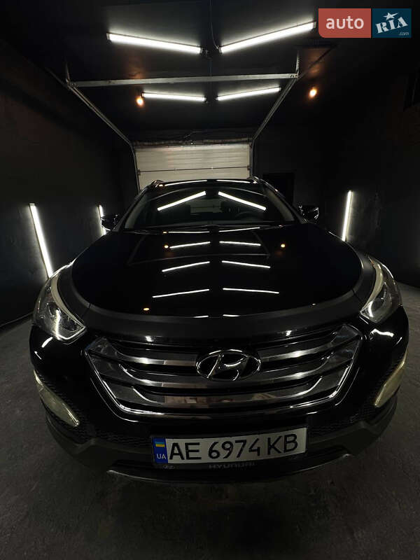 Внедорожник / Кроссовер Hyundai Santa FE 2015 в Днепре фото 3 Внедорожник / Кроссовер Hyundai Santa FE 2015 в Днепре