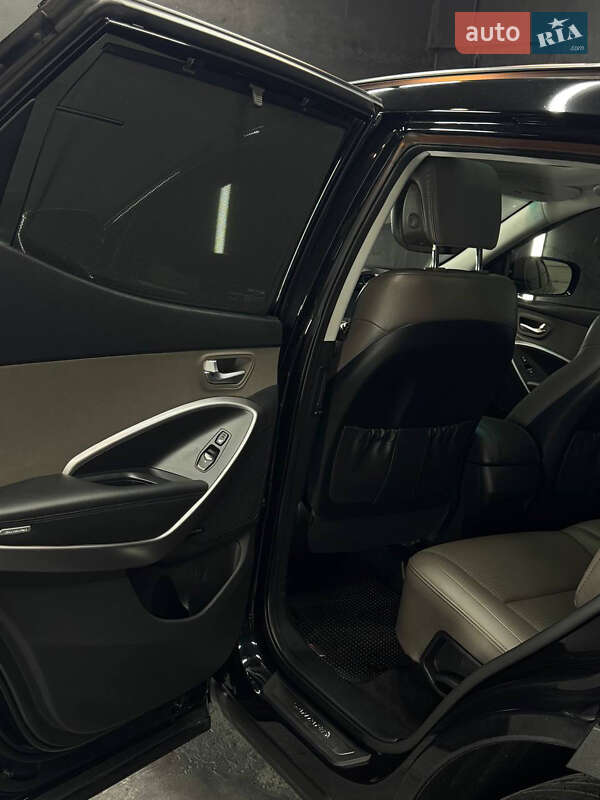 Внедорожник / Кроссовер Hyundai Santa FE 2015 в Днепре фото 28 Внедорожник / Кроссовер Hyundai Santa FE 2015 в Днепре
