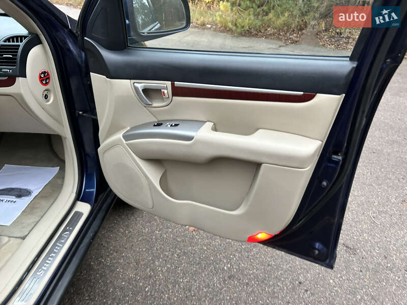 Внедорожник / Кроссовер Hyundai Santa FE 2006 в Радомышле