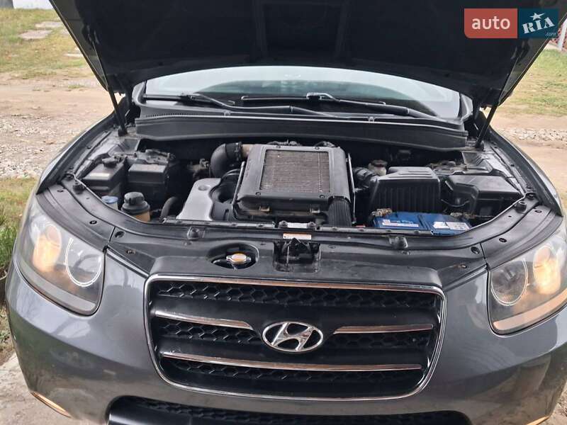Внедорожник / Кроссовер Hyundai Santa FE 2006 в Яворове