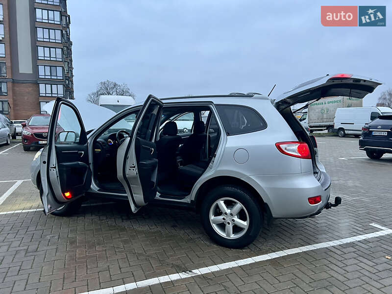 Внедорожник / Кроссовер Hyundai Santa FE 2006 в Житомире