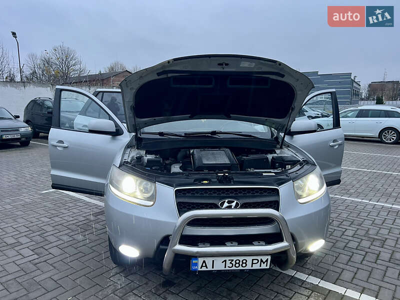 Внедорожник / Кроссовер Hyundai Santa FE 2006 в Житомире