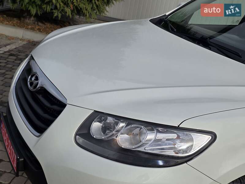Внедорожник / Кроссовер Hyundai Santa FE 2011 в Ивано-Франковске