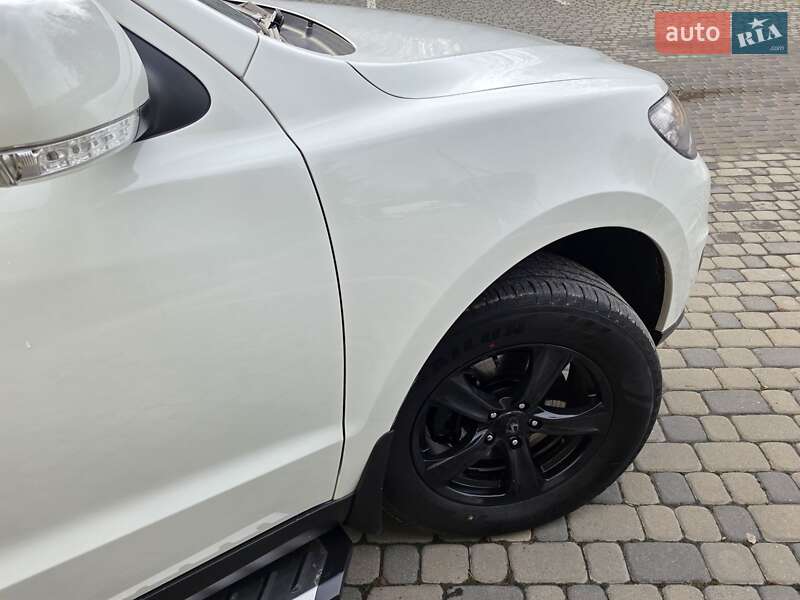 Внедорожник / Кроссовер Hyundai Santa FE 2011 в Ивано-Франковске
