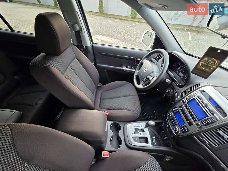 Внедорожник / Кроссовер Hyundai Santa FE 2011 в Ивано-Франковске