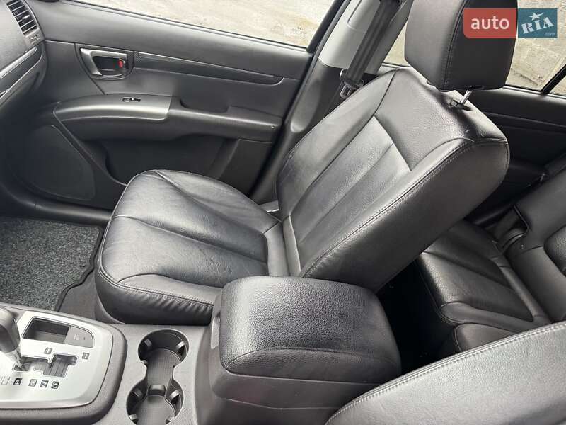 Внедорожник / Кроссовер Hyundai Santa FE 2011 в Киеве