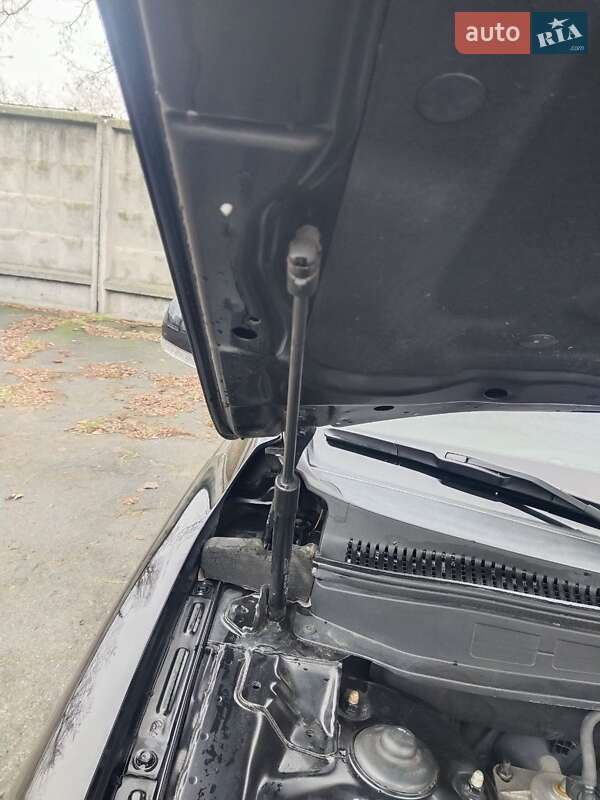 Внедорожник / Кроссовер Hyundai Santa FE 2011 в Киеве