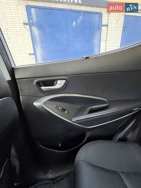 Внедорожник / Кроссовер Hyundai Santa FE 2013 в Броварах фото 2 Внедорожник / Кроссовер Hyundai Santa FE 2013 в Броварах