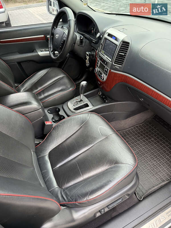 Позашляховик / Кросовер Hyundai Santa FE 2007 в Володимирі