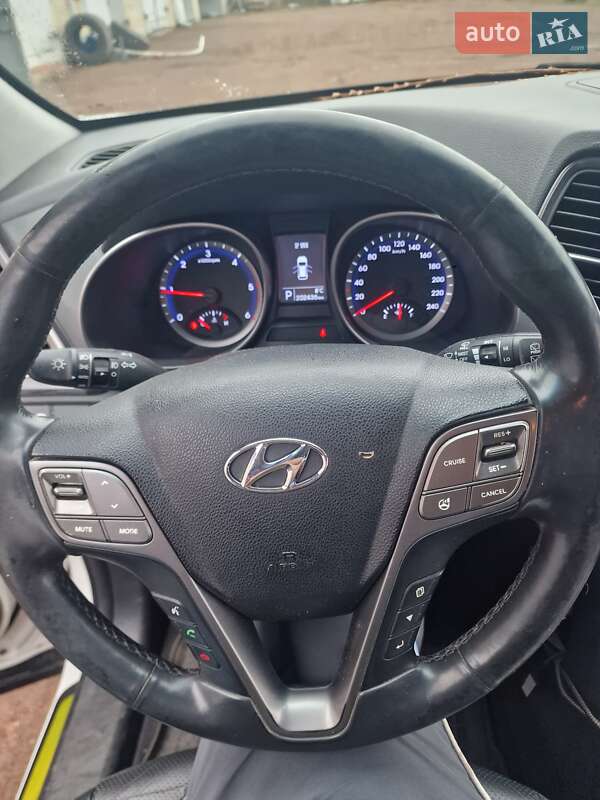 Позашляховик / Кросовер Hyundai Santa FE 2014 в Горохові