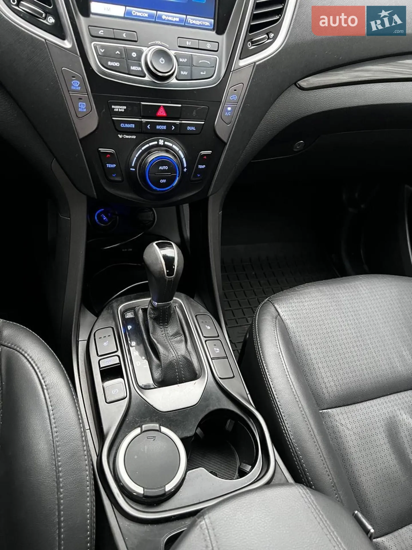 2014 Hyundai Santa Fe - мініатюра 11