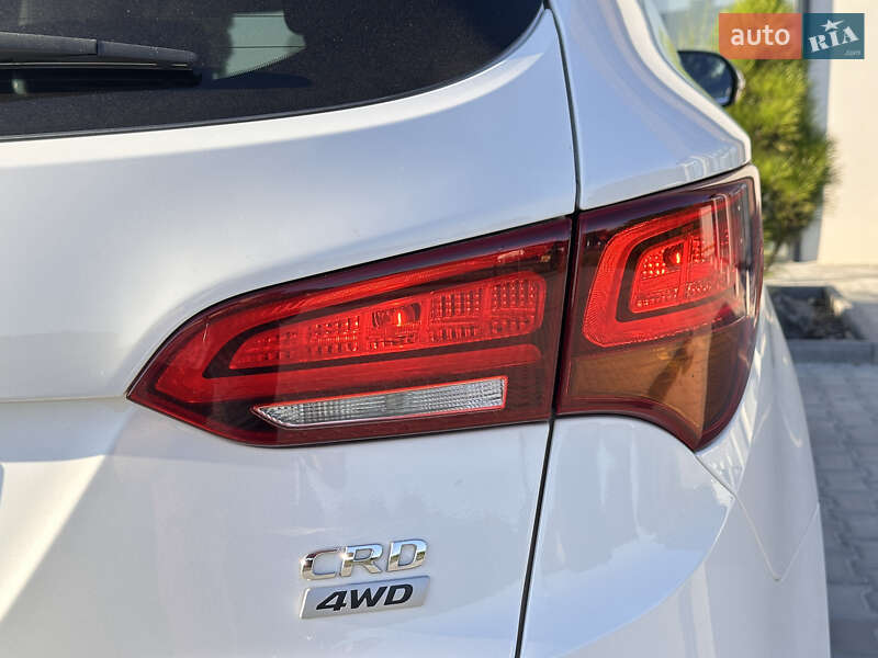 Внедорожник / Кроссовер Hyundai Santa FE 2016 в Тернополе