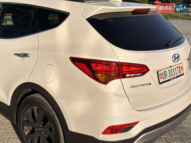 Внедорожник / Кроссовер Hyundai Santa FE 2016 в Тернополе