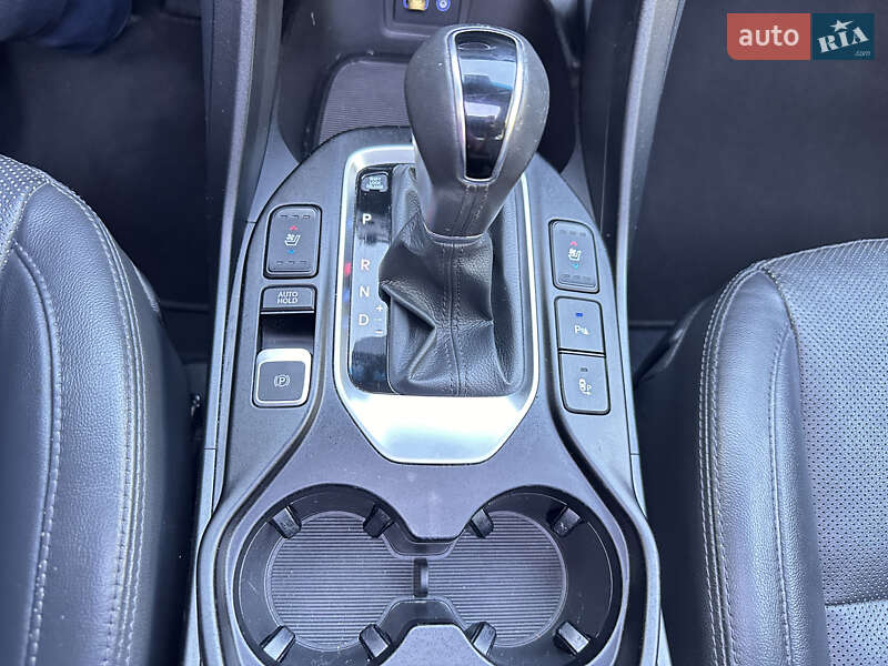 Внедорожник / Кроссовер Hyundai Santa FE 2016 в Тернополе