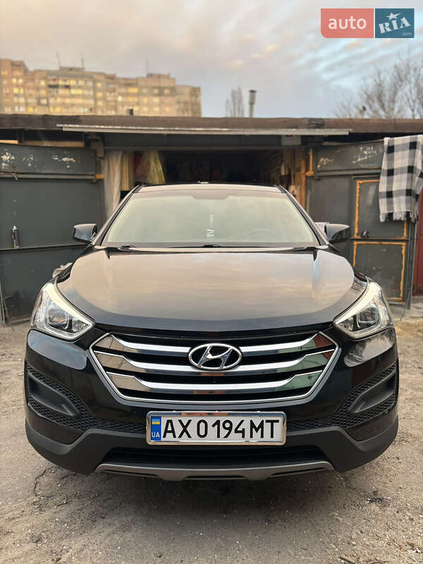 Внедорожник / Кроссовер Hyundai Santa FE 2015 в Харькове