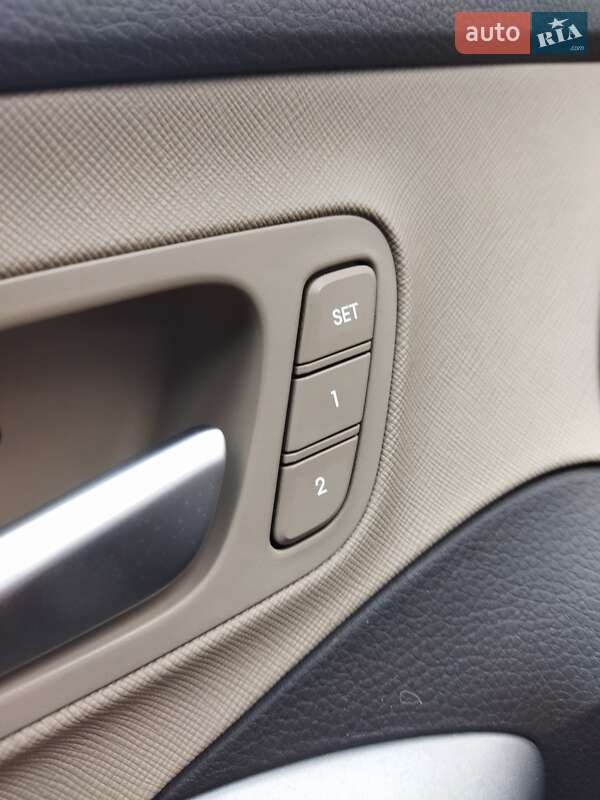 Внедорожник / Кроссовер Hyundai Santa FE 2014 в Киеве фото 54 Внедорожник / Кроссовер Hyundai Santa FE 2014 в Киеве