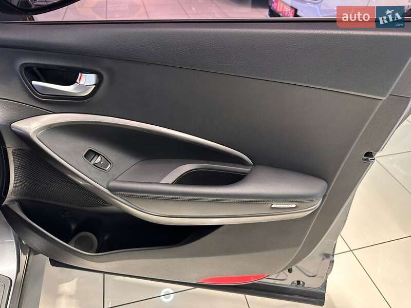 Внедорожник / Кроссовер Hyundai Santa FE 2015 в Одессе