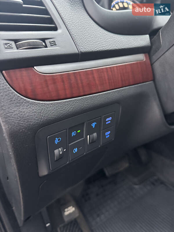 Внедорожник / Кроссовер Hyundai Santa FE 2008 в Броварах