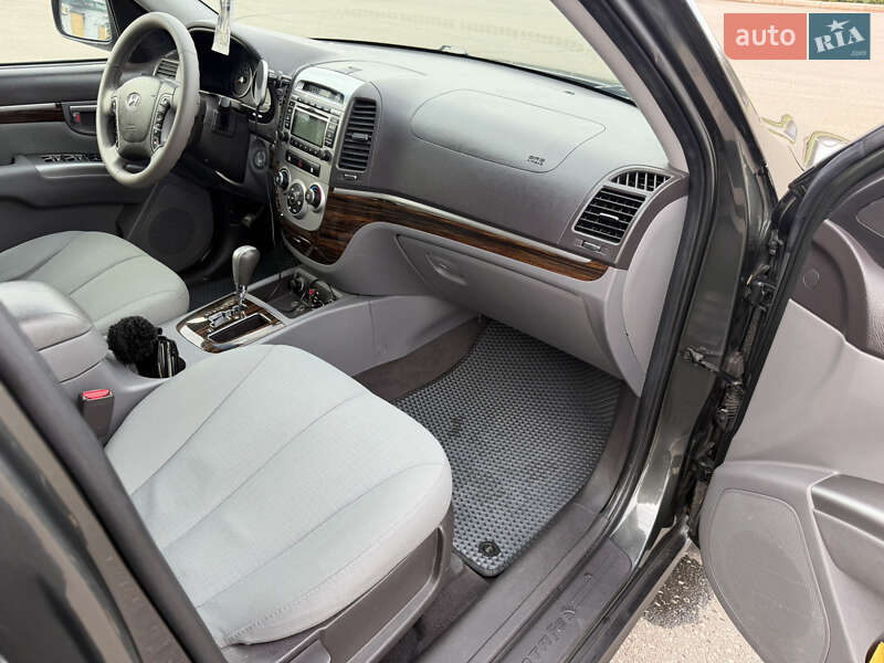 Внедорожник / Кроссовер Hyundai Santa FE 2012 в Краматорске