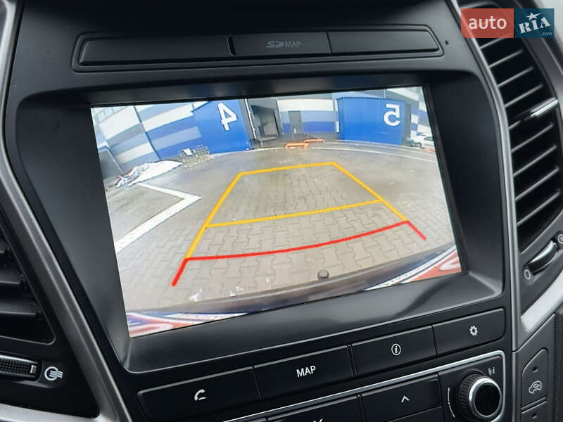 Внедорожник / Кроссовер Hyundai Santa FE 2016 в Ровно