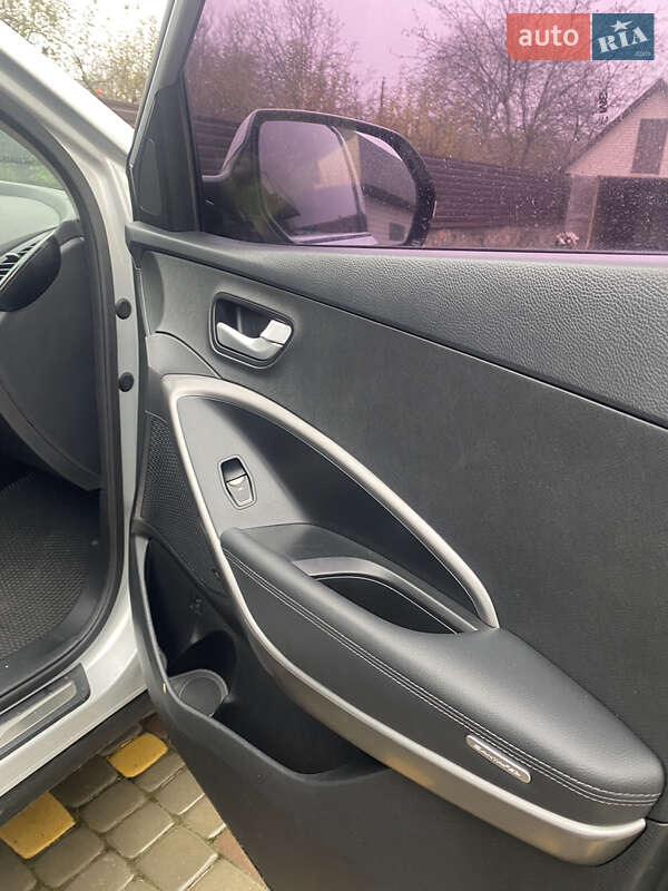 Внедорожник / Кроссовер Hyundai Santa FE 2014 в Немирове