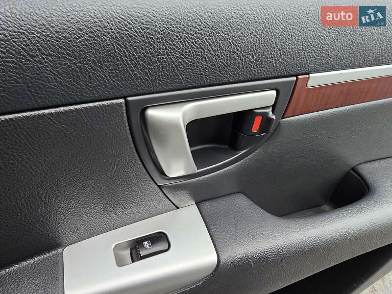 Внедорожник / Кроссовер Hyundai Santa FE 2007 в Хмельницком