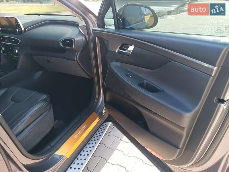 Внедорожник / Кроссовер Hyundai Santa FE 2018 в Измаиле фото 36 Внедорожник / Кроссовер Hyundai Santa FE 2018 в Измаиле
