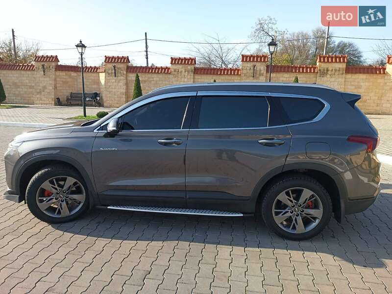 Внедорожник / Кроссовер Hyundai Santa FE 2018 в Измаиле фото 18 Внедорожник / Кроссовер Hyundai Santa FE 2018 в Измаиле
