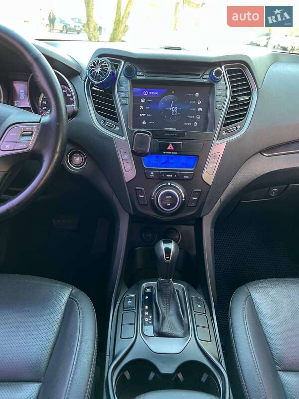 Внедорожник / Кроссовер Hyundai Santa FE 2014 в Полтаве