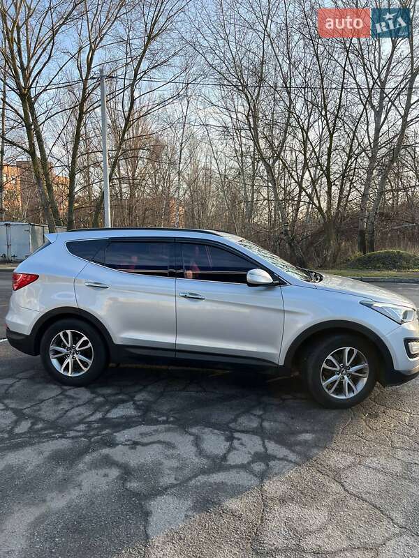 Внедорожник / Кроссовер Hyundai Santa FE 2014 в Полтаве