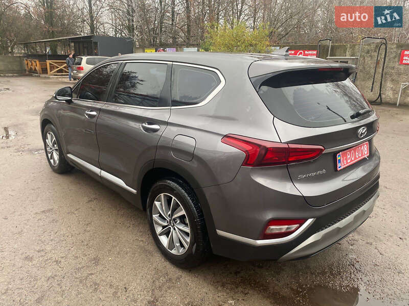 Внедорожник / Кроссовер Hyundai Santa FE 2019 в Конотопе