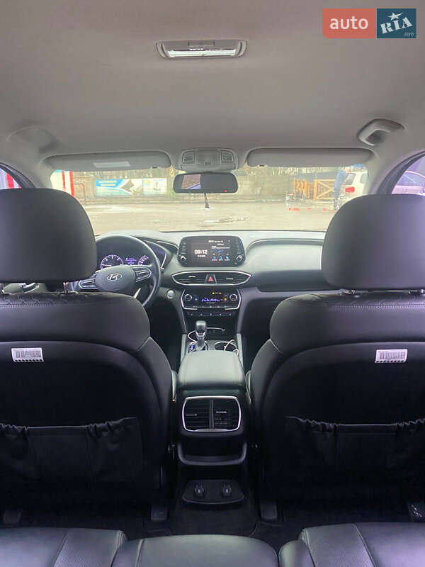 Внедорожник / Кроссовер Hyundai Santa FE 2019 в Конотопе