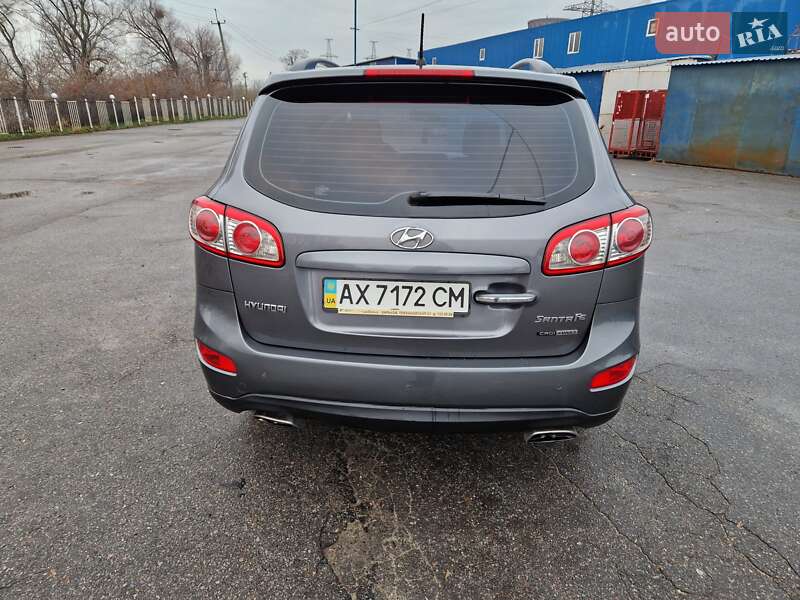 Внедорожник / Кроссовер Hyundai Santa FE 2011 в Харькове