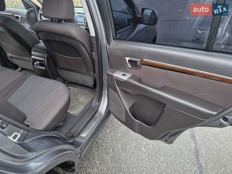 Внедорожник / Кроссовер Hyundai Santa FE 2011 в Харькове