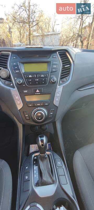 Внедорожник / Кроссовер Hyundai Santa FE 2012 в Киеве