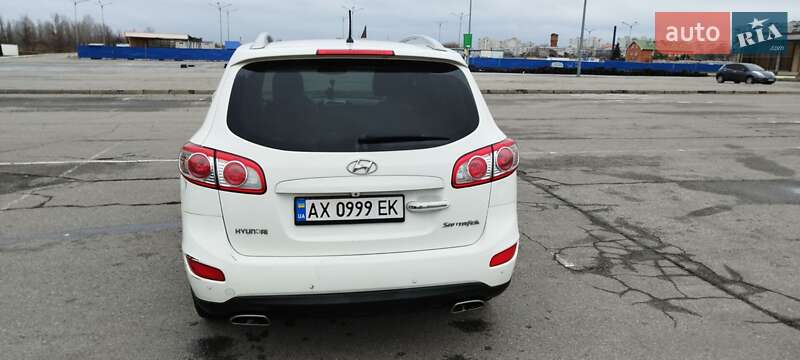 Внедорожник / Кроссовер Hyundai Santa FE 2011 в Харькове