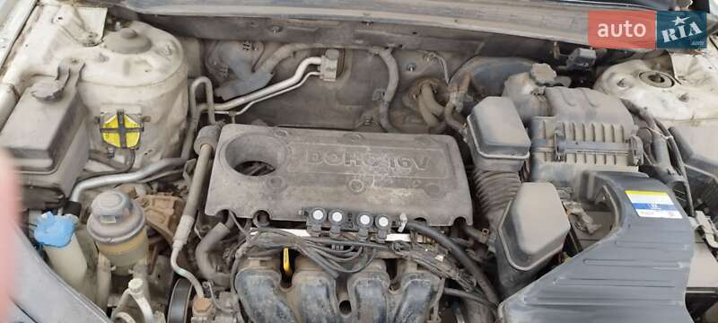 Внедорожник / Кроссовер Hyundai Santa FE 2011 в Харькове