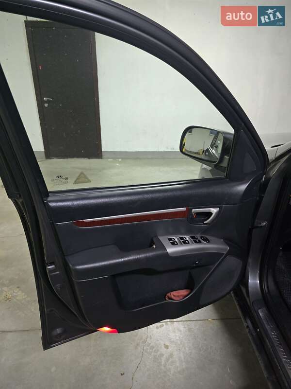 Внедорожник / Кроссовер Hyundai Santa FE 2007 в Черновцах