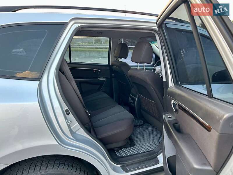 Внедорожник / Кроссовер Hyundai Santa FE 2012 в Киеве фото 26 Внедорожник / Кроссовер Hyundai Santa FE 2012 в Киеве