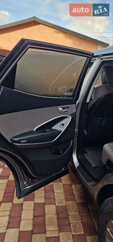 Внедорожник / Кроссовер Hyundai Santa FE 2015 в Одессе