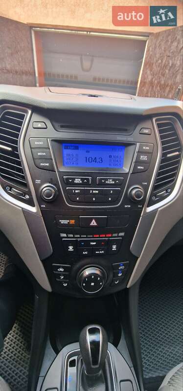 Внедорожник / Кроссовер Hyundai Santa FE 2015 в Одессе