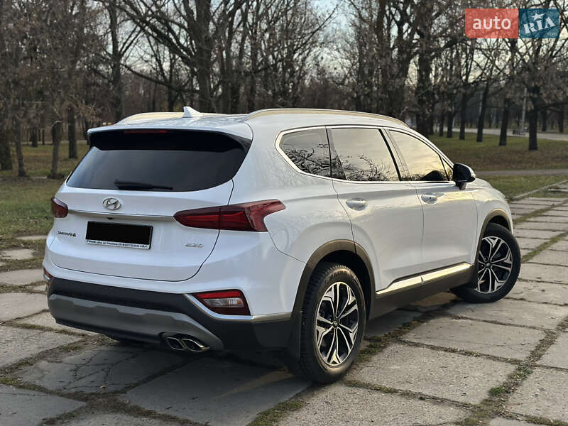 Позашляховик / Кросовер Hyundai Santa FE 2018 в Харкові