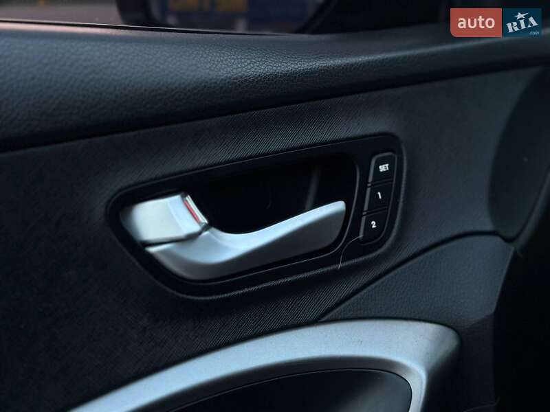 Внедорожник / Кроссовер Hyundai Santa FE 2014 в Одессе фото 9 Внедорожник / Кроссовер Hyundai Santa FE 2014 в Одессе