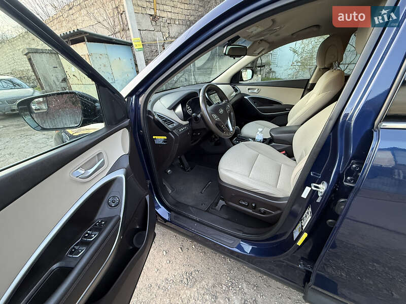 Внедорожник / Кроссовер Hyundai Santa FE 2016 в Одессе