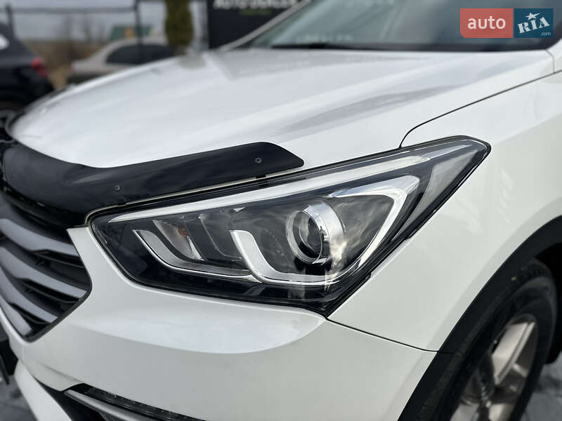 Внедорожник / Кроссовер Hyundai Santa FE 2017 в Виннице