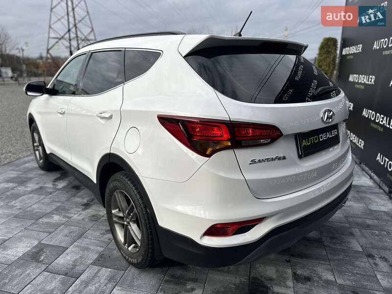 Внедорожник / Кроссовер Hyundai Santa FE 2017 в Виннице