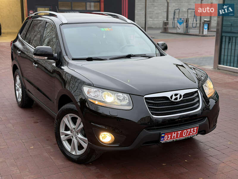 Внедорожник / Кроссовер Hyundai Santa FE 2010 в Ровно