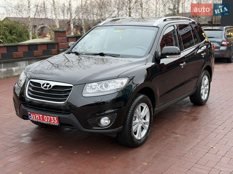 Внедорожник / Кроссовер Hyundai Santa FE 2010 в Ровно