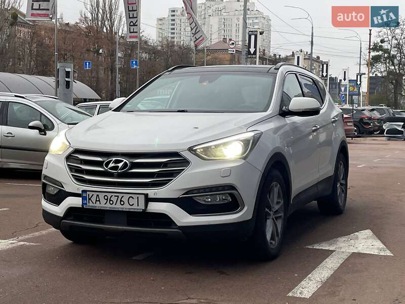 Позашляховик / Кросовер Hyundai Santa FE 2015 в Києві
